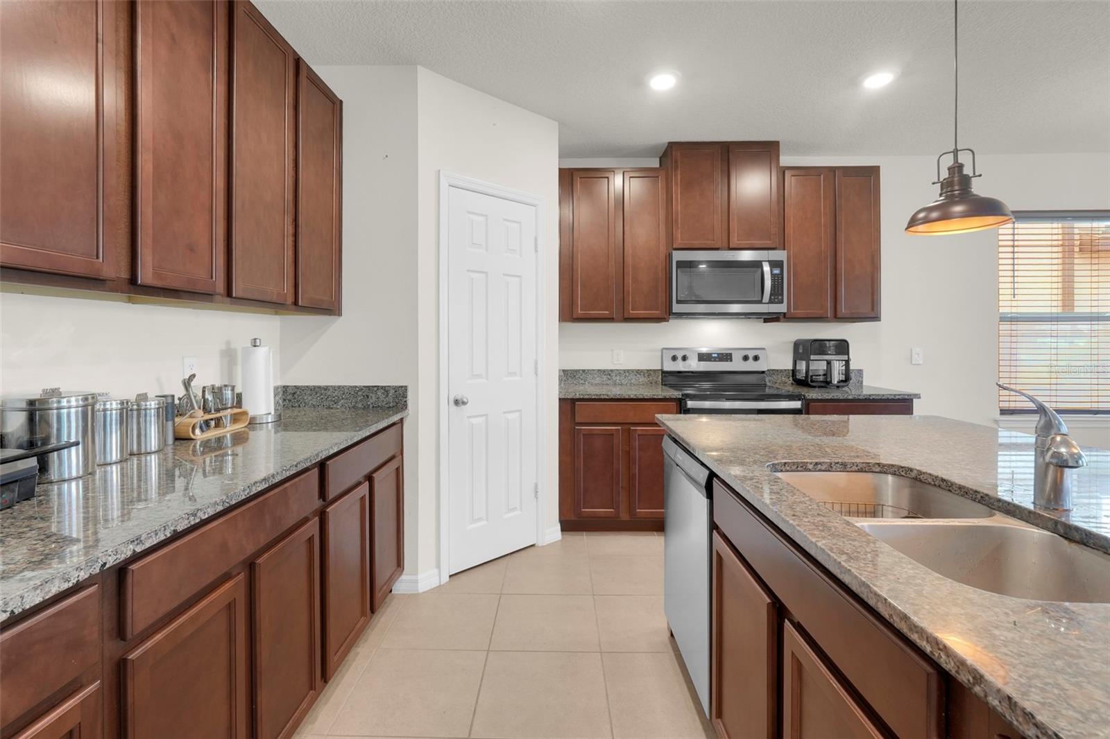 2948 CREST DR, KISSIMMEE, FL — photo 31