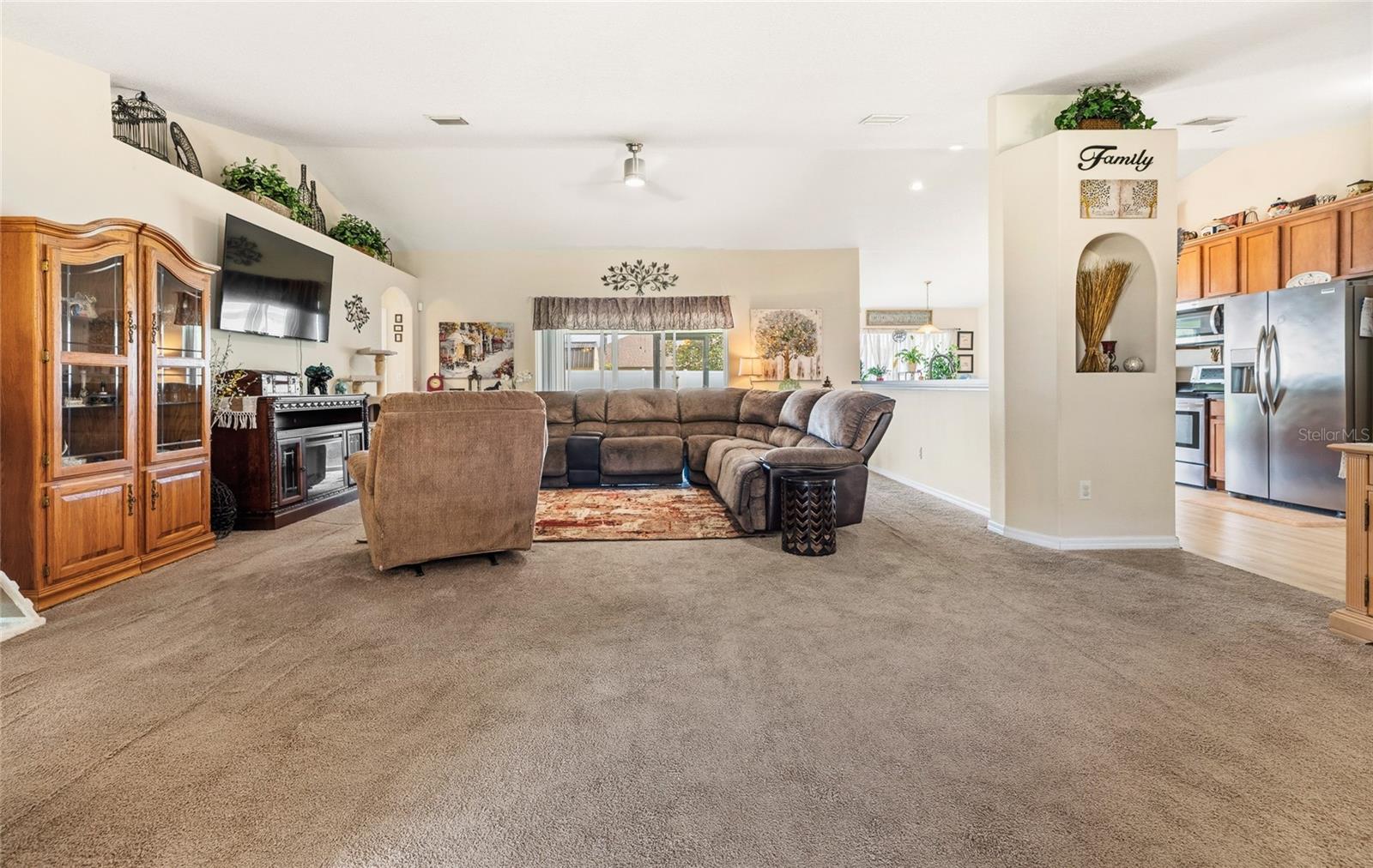 33 ROYAL LEAF LN, PALM COAST, FL — photo 3