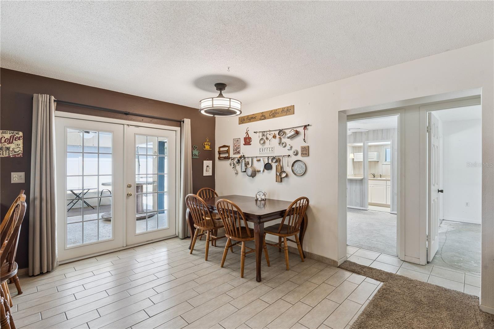 380 E LAKE ST, UMATILLA, FL — photo 15