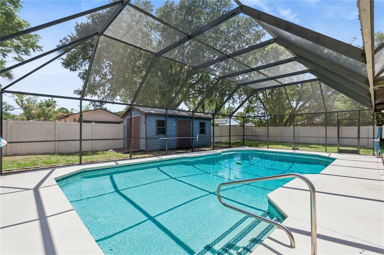 380 E LAKE ST, UMATILLA, FL — photo 31
