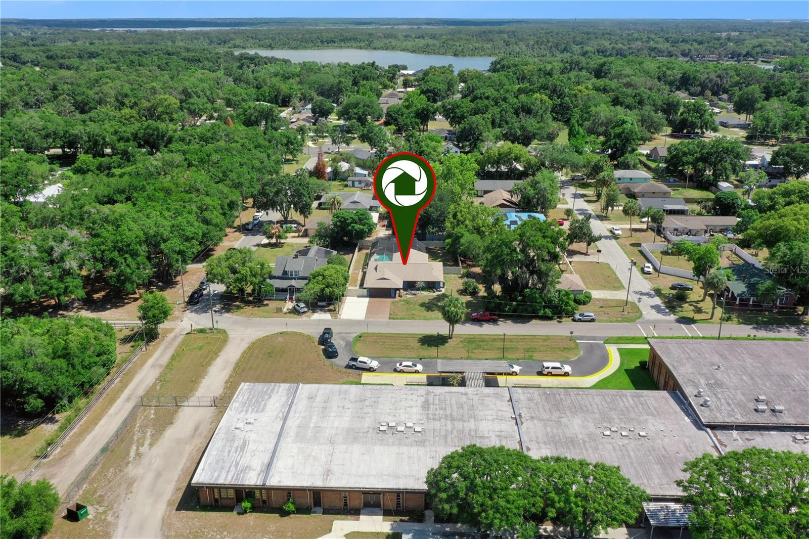380 E LAKE ST, UMATILLA, FL — photo 37