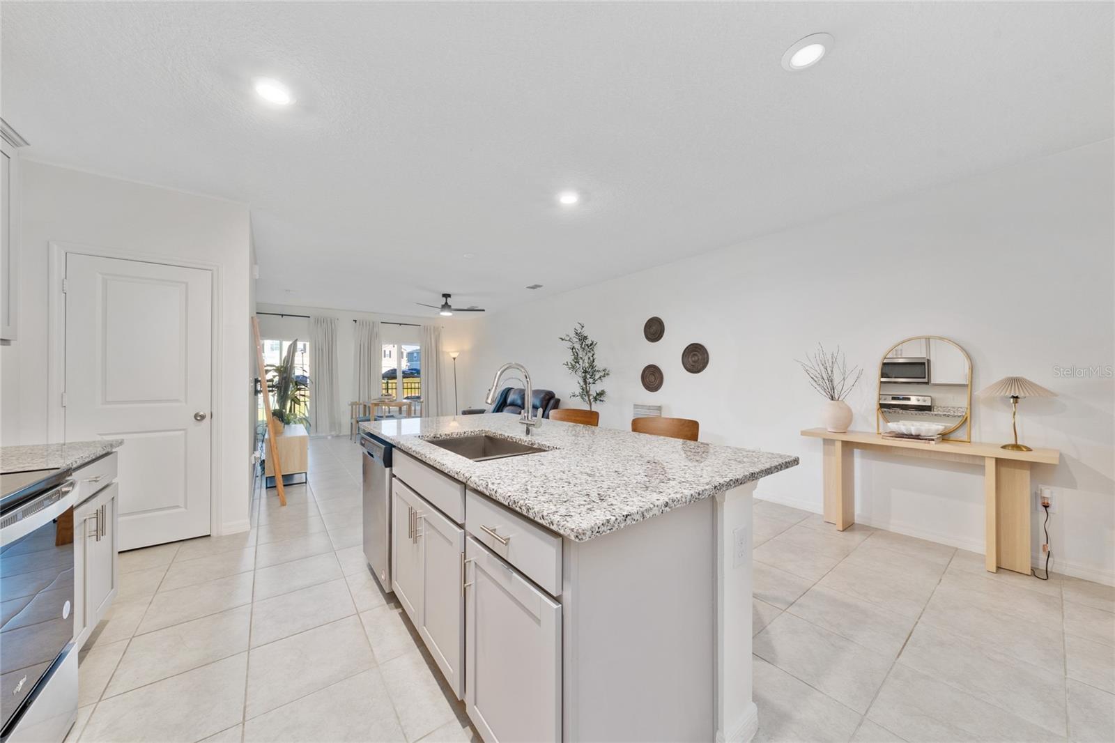 1349 MIRABELLA CIR, DAVENPORT, FL — photo 6