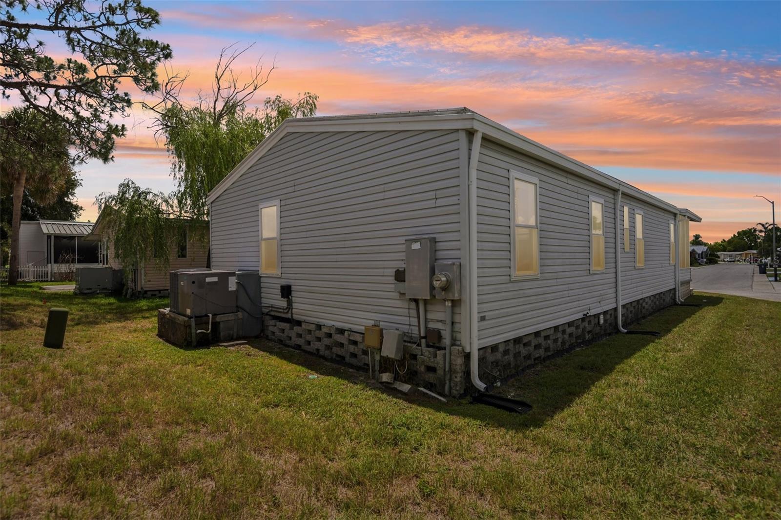 276 PELICAN DR N, OLDSMAR, FL — photo 45
