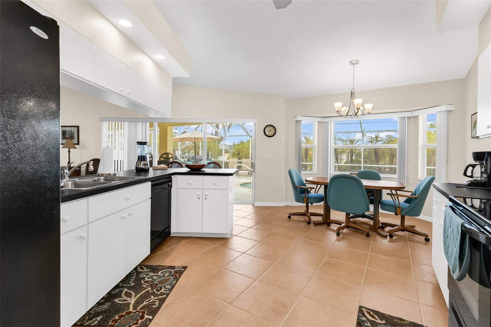 18075 PETOSKEY CIR, PORT CHARLOTTE, FL — photo 17