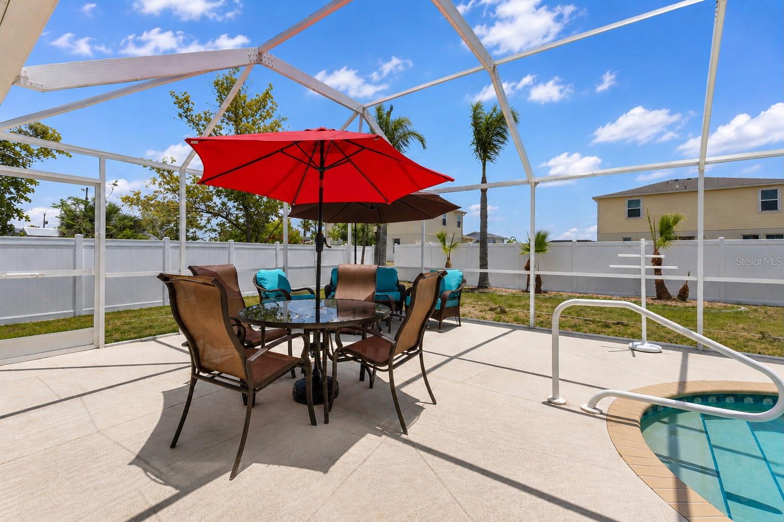 18075 PETOSKEY CIR, PORT CHARLOTTE, FL — photo 32