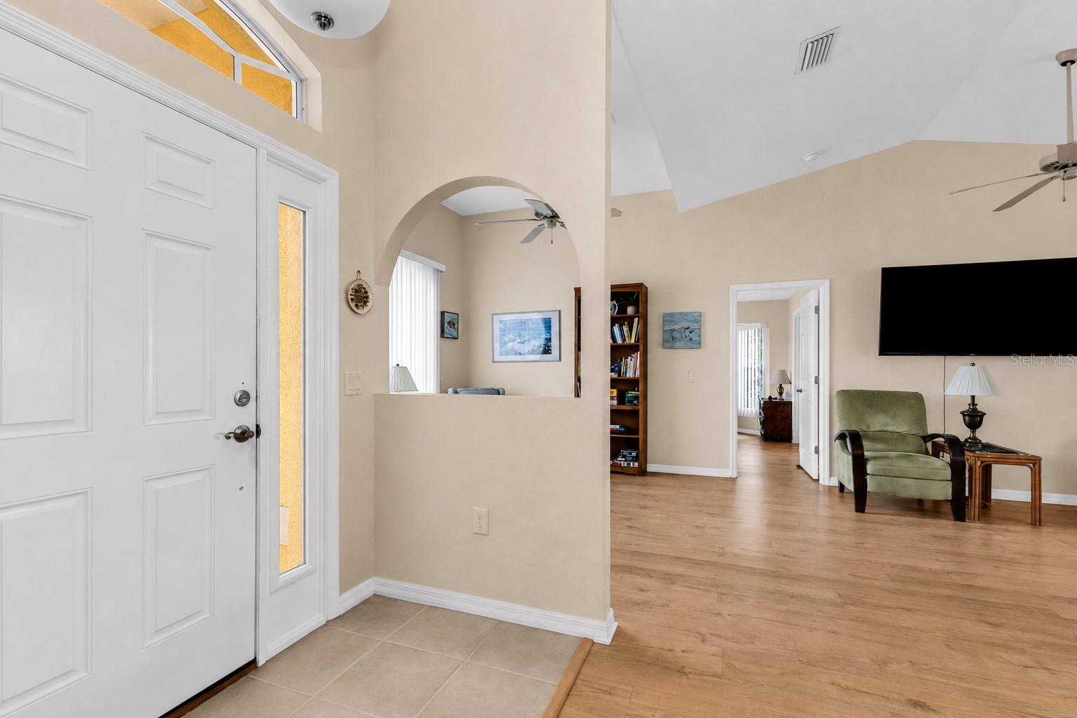 18075 PETOSKEY CIR, PORT CHARLOTTE, FL — photo 7
