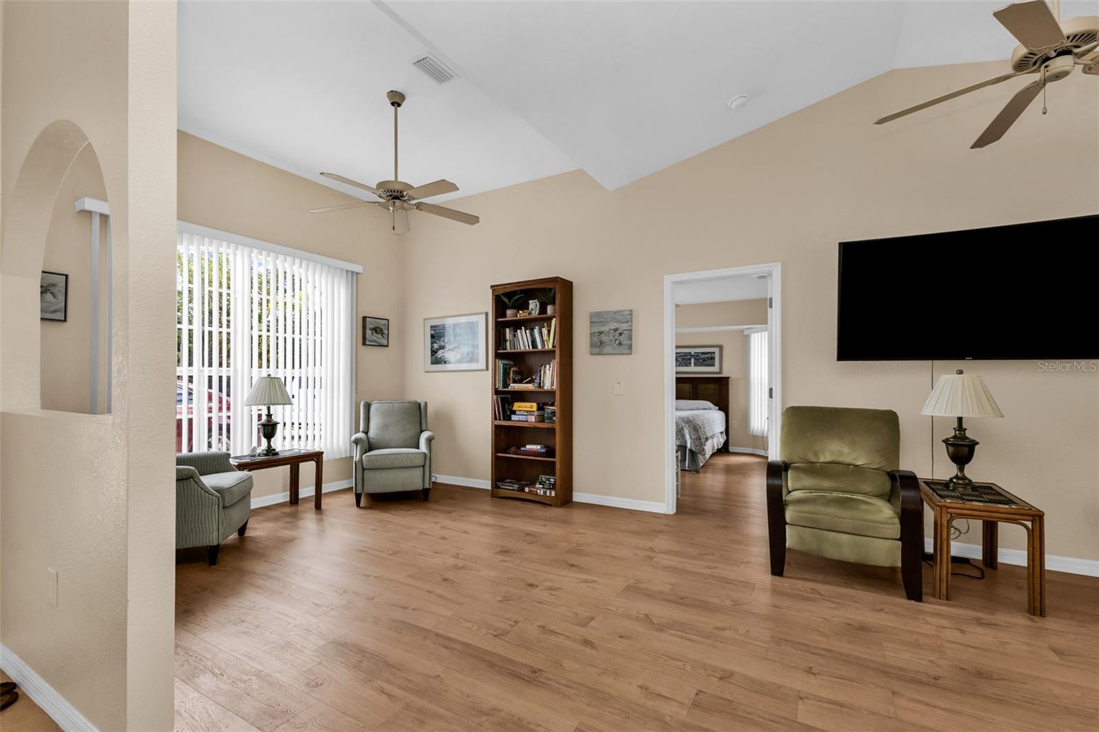 18075 PETOSKEY CIR, PORT CHARLOTTE, FL — photo 8