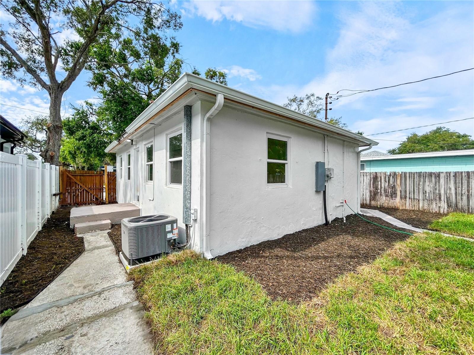 5021 9TH AVE S, GULFPORT, FL — photo 21