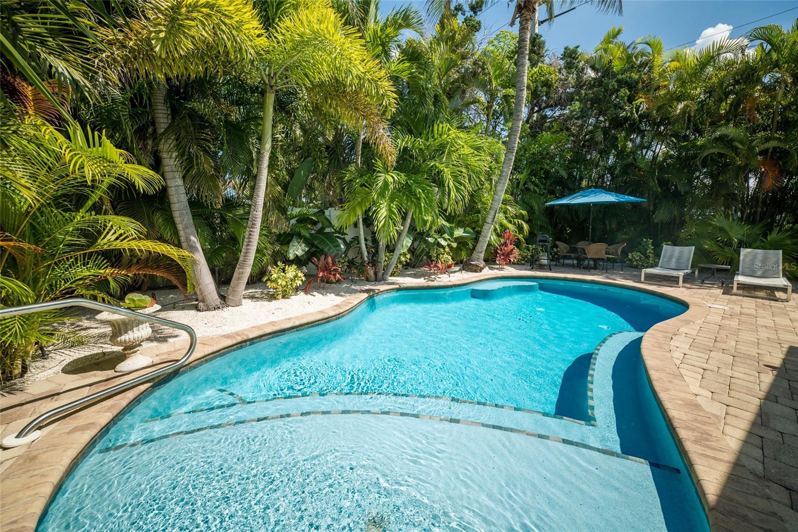 324 64TH ST, HOLMES BEACH, FL — photo 2