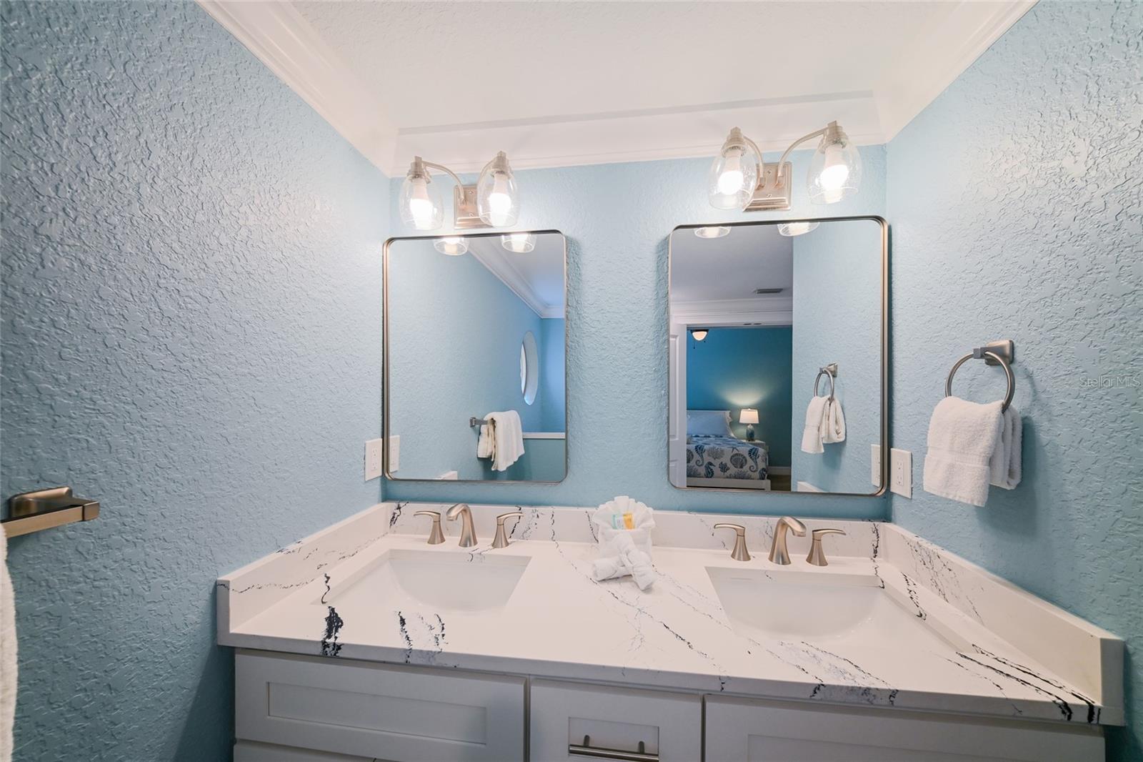 324 64TH ST, HOLMES BEACH, FL — photo 20