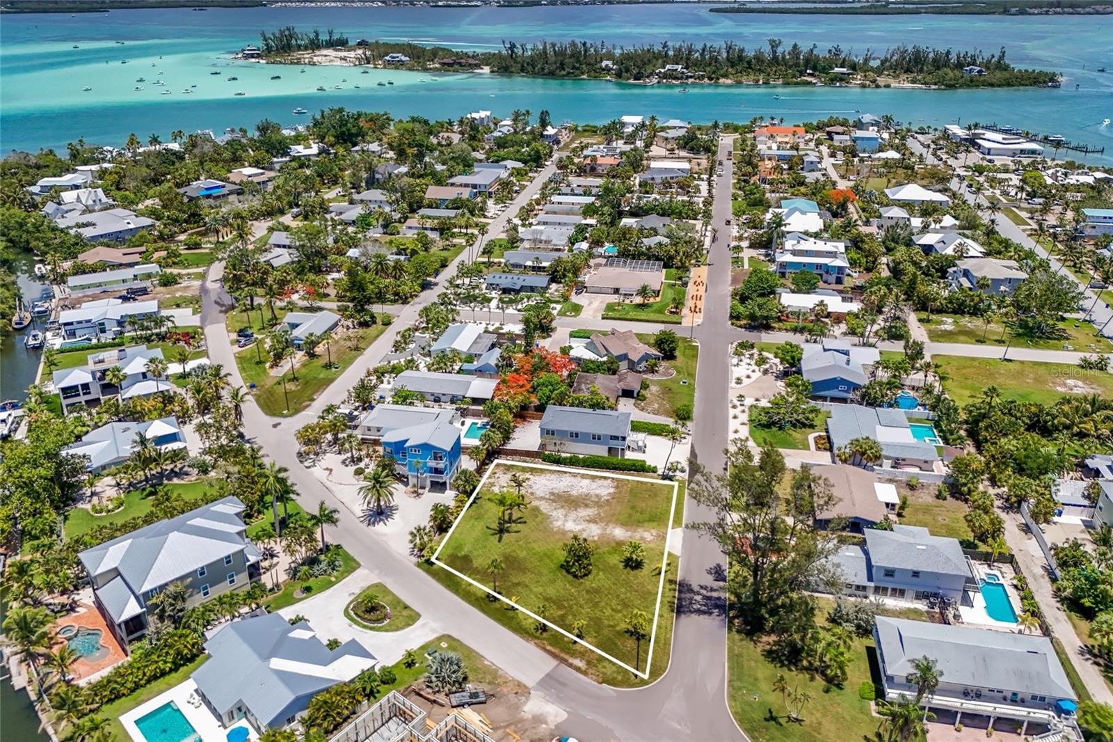 591 RUSSELL ST, LONGBOAT KEY, FL — photo 4