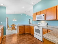 712 SHELTON ST — photo 10