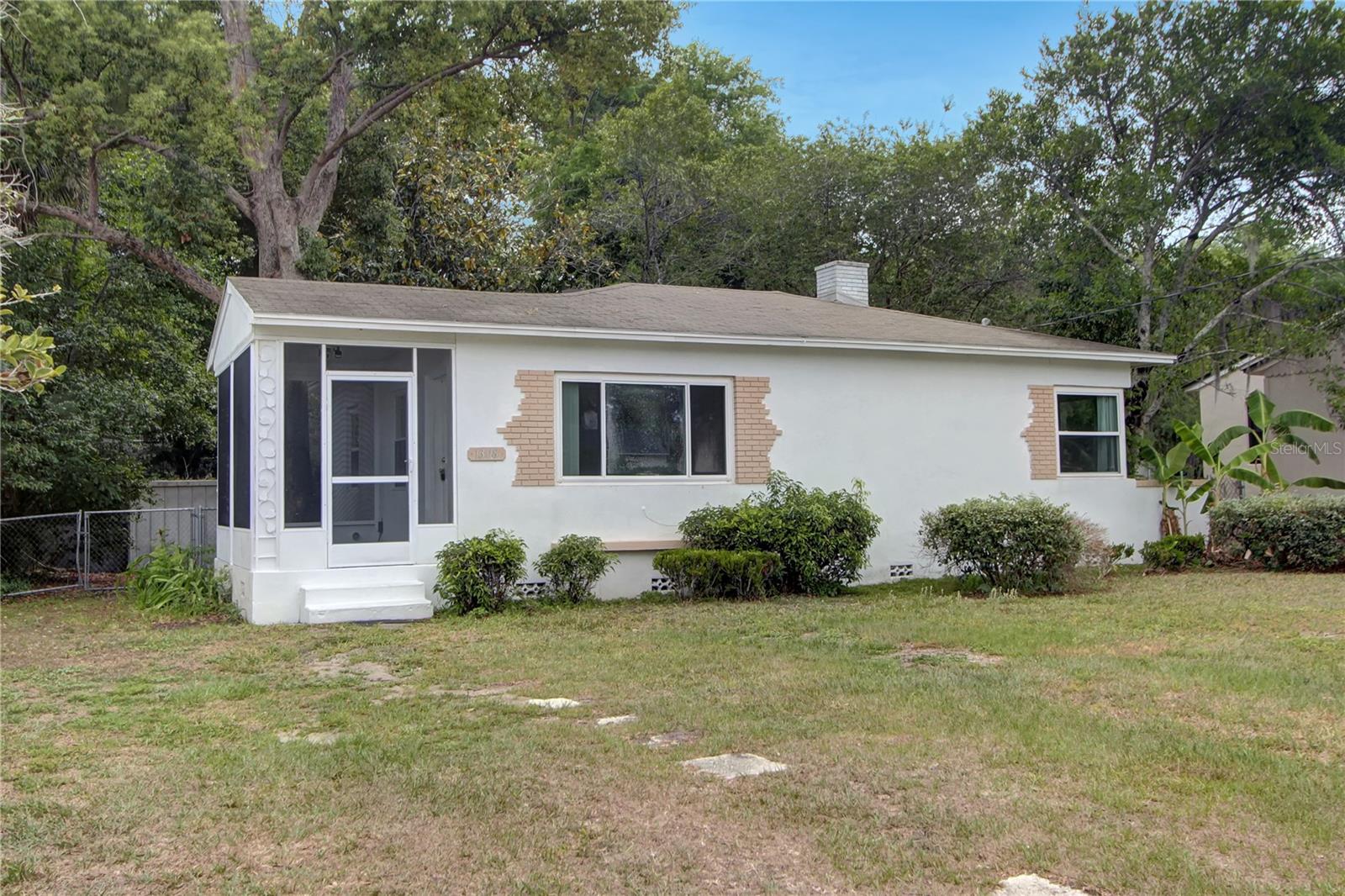 1308 MARIVA AVE, LEESBURG, FL