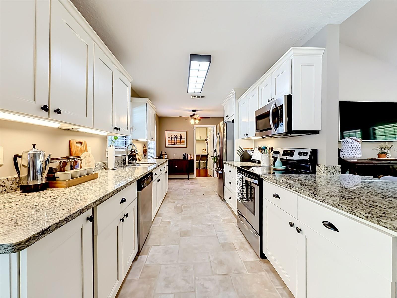 10655 SW 69TH TER, OCALA, FL — photo 15