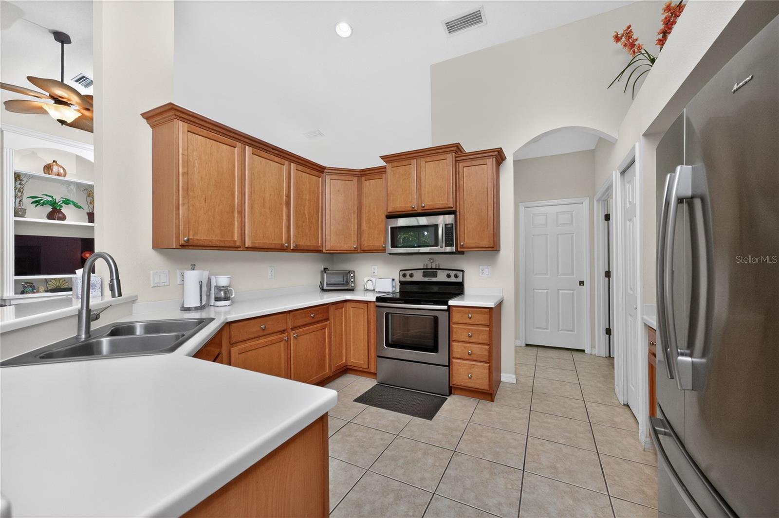 24416 LAKEVIEW PL, PORT CHARLOTTE, FL — photo 14