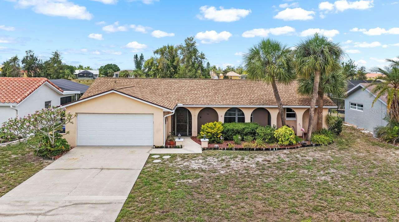 736 FLAMINGO DR, APOLLO BEACH, FL
