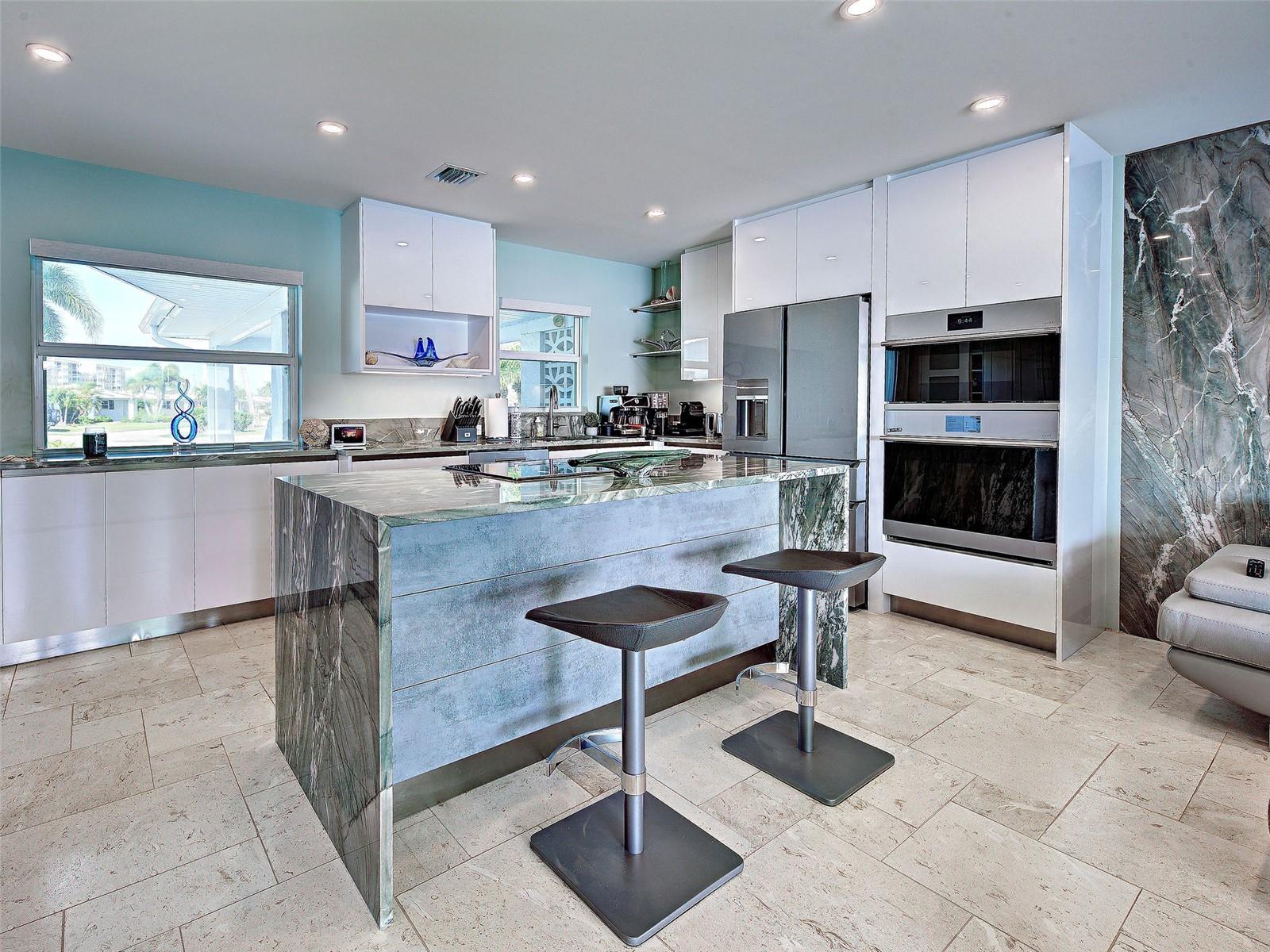 885 WHITE CAP CIR #34, VENICE, FL — photo 10