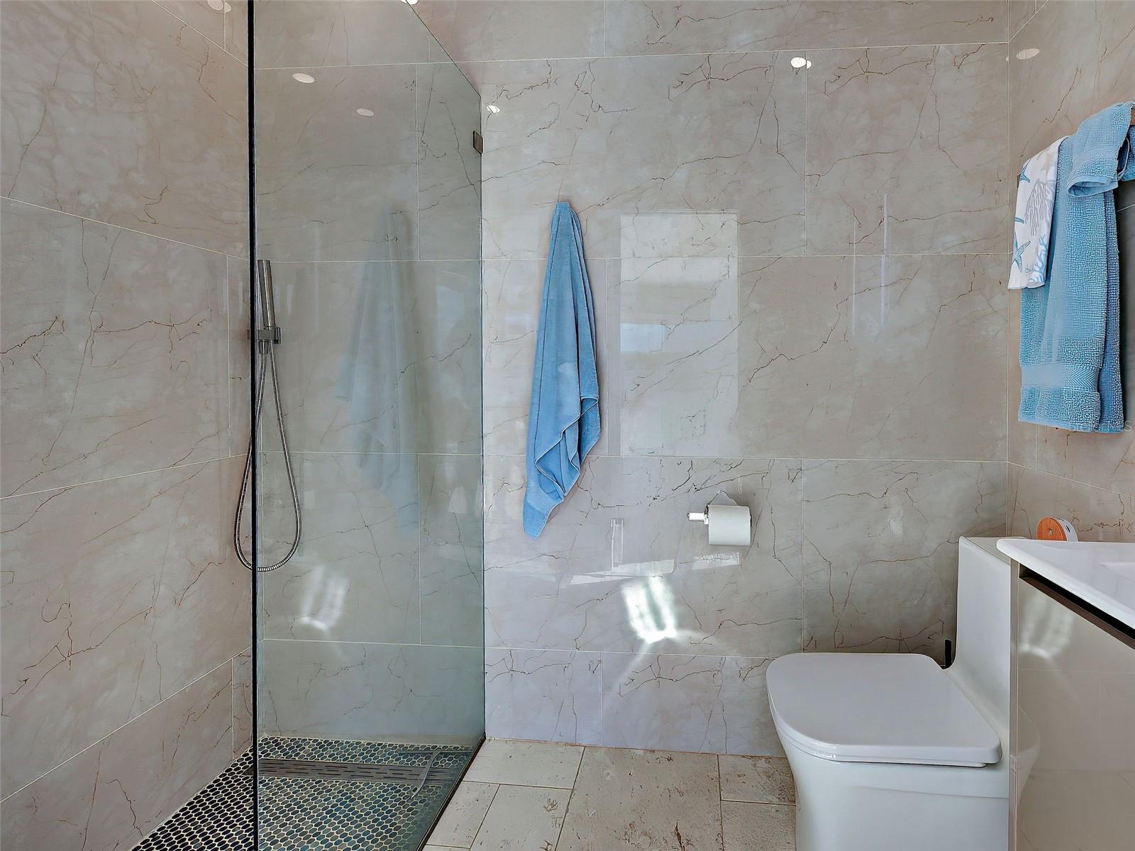 885 WHITE CAP CIR #34, VENICE, FL — photo 38
