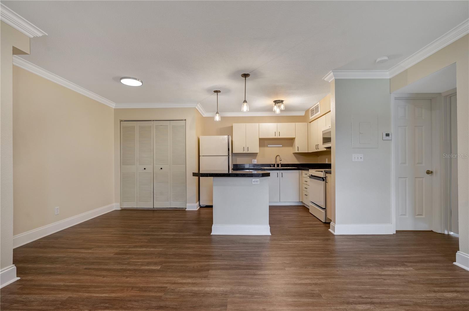 370 LAKE TAHOE CT #202, ALTAMONTE SPRINGS, FL — photo 7