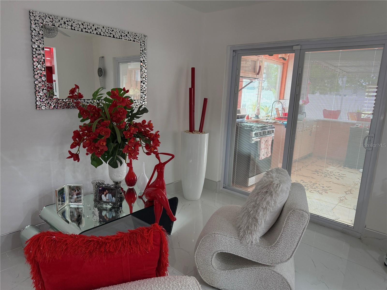 8301 LOPEZ DR, TAMPA, FL — photo 18