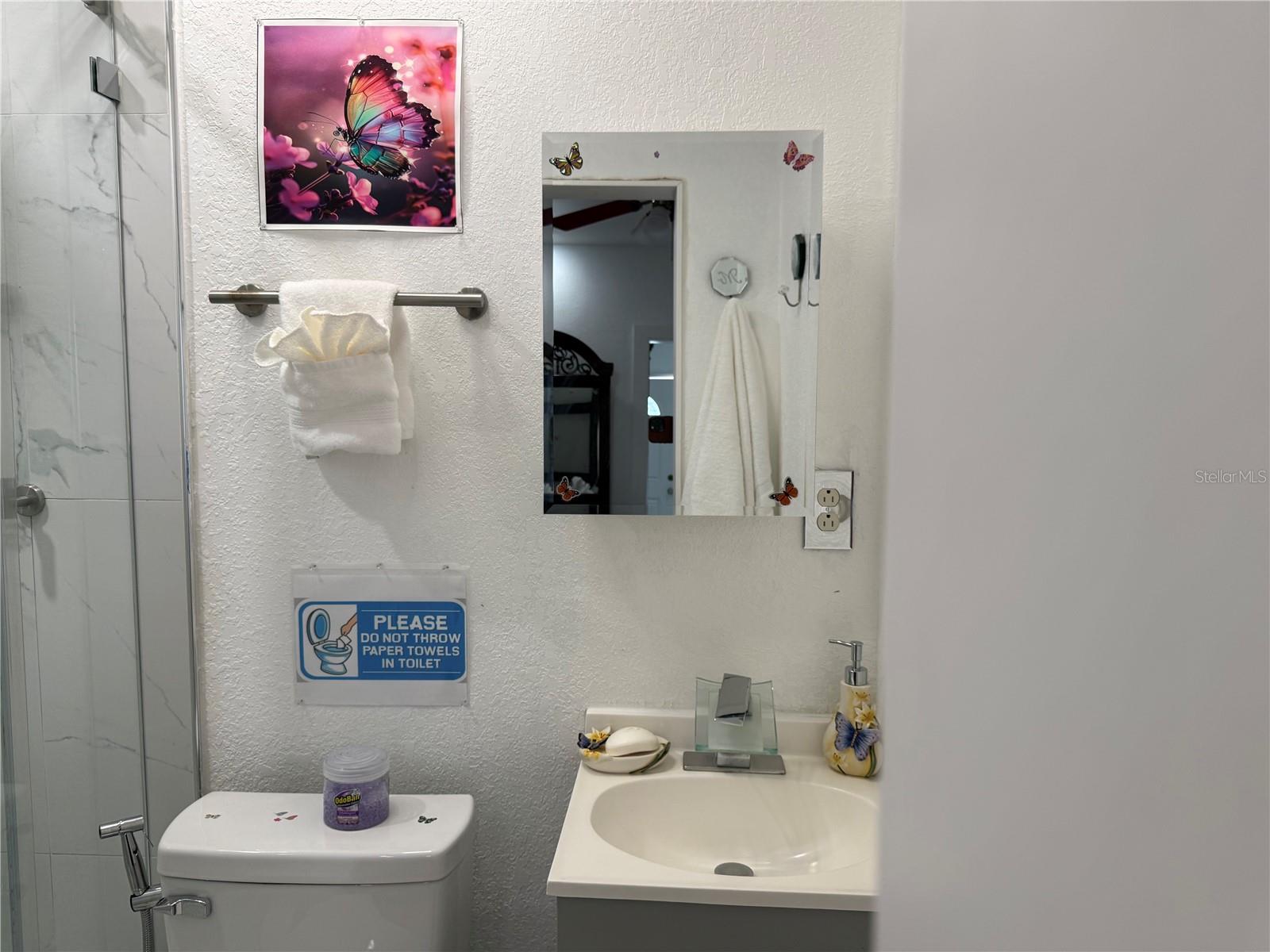 8301 LOPEZ DR, TAMPA, FL — photo 23