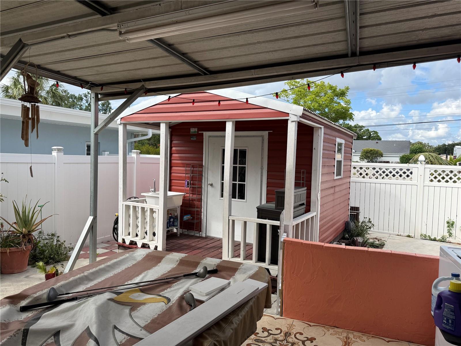 8301 LOPEZ DR, TAMPA, FL — photo 51