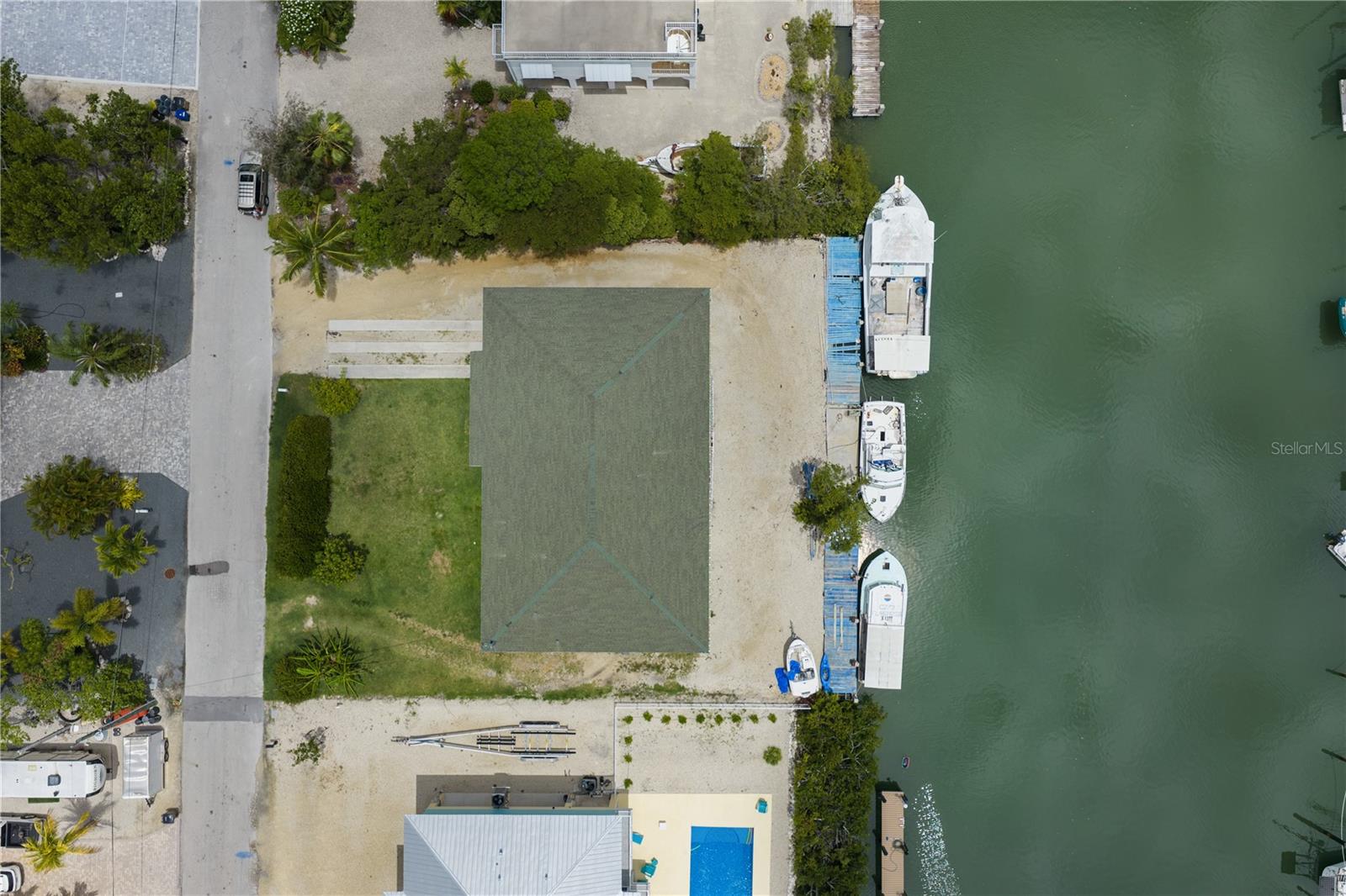 2100 AVENUE H, MARATHON, FL — photo 7