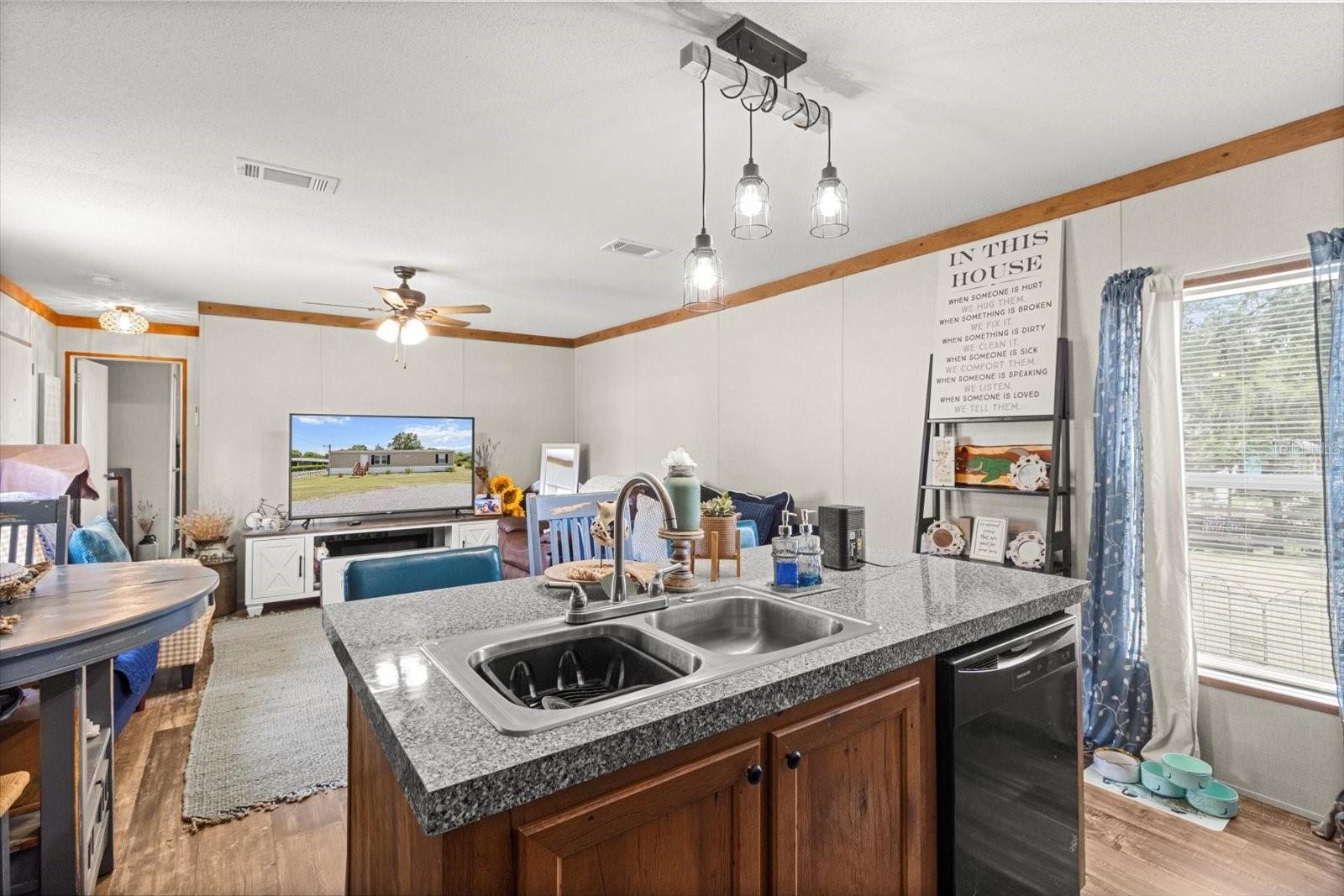 609 S REDBUD TER, INVERNESS, FL — photo 18