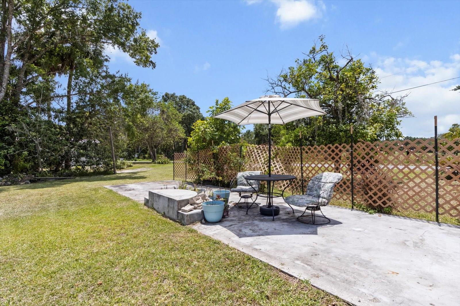 609 S REDBUD TER, INVERNESS, FL — photo 33