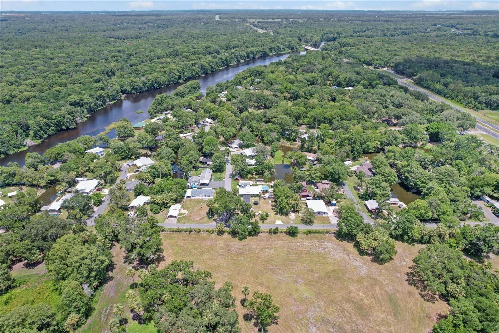 609 S REDBUD TER, INVERNESS, FL — photo 37