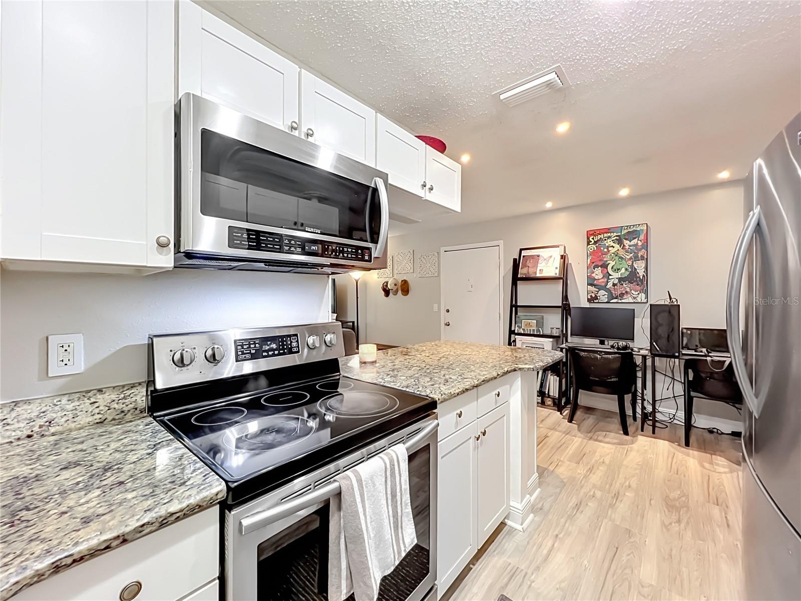 918 LAKE DESTINY RD #F, ALTAMONTE SPRINGS, FL — photo 17