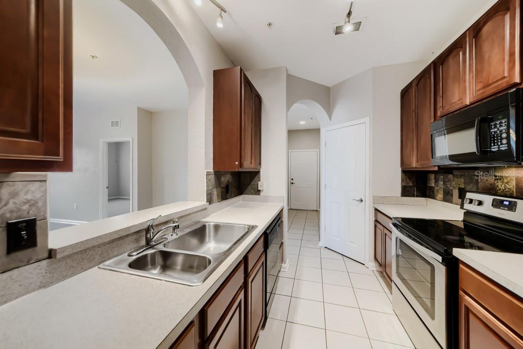 6380 CONTESSA DR #304, ORLANDO, FL — photo 9