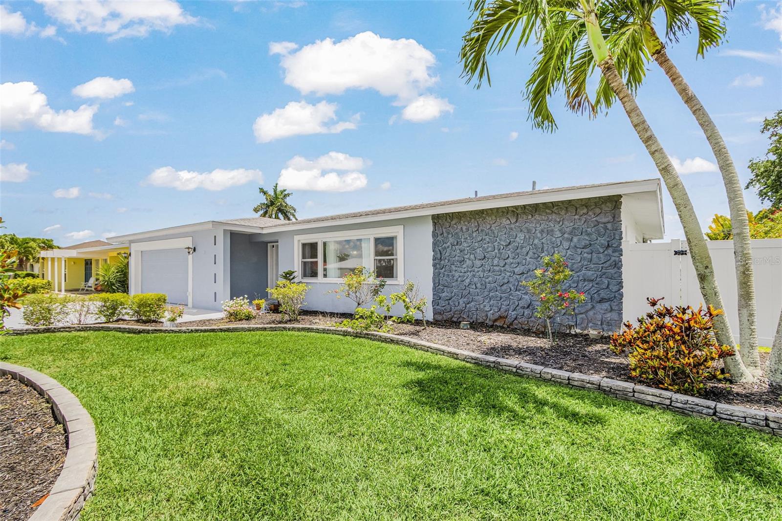 1320 SE 26TH TER, CAPE CORAL, FL — photo 32