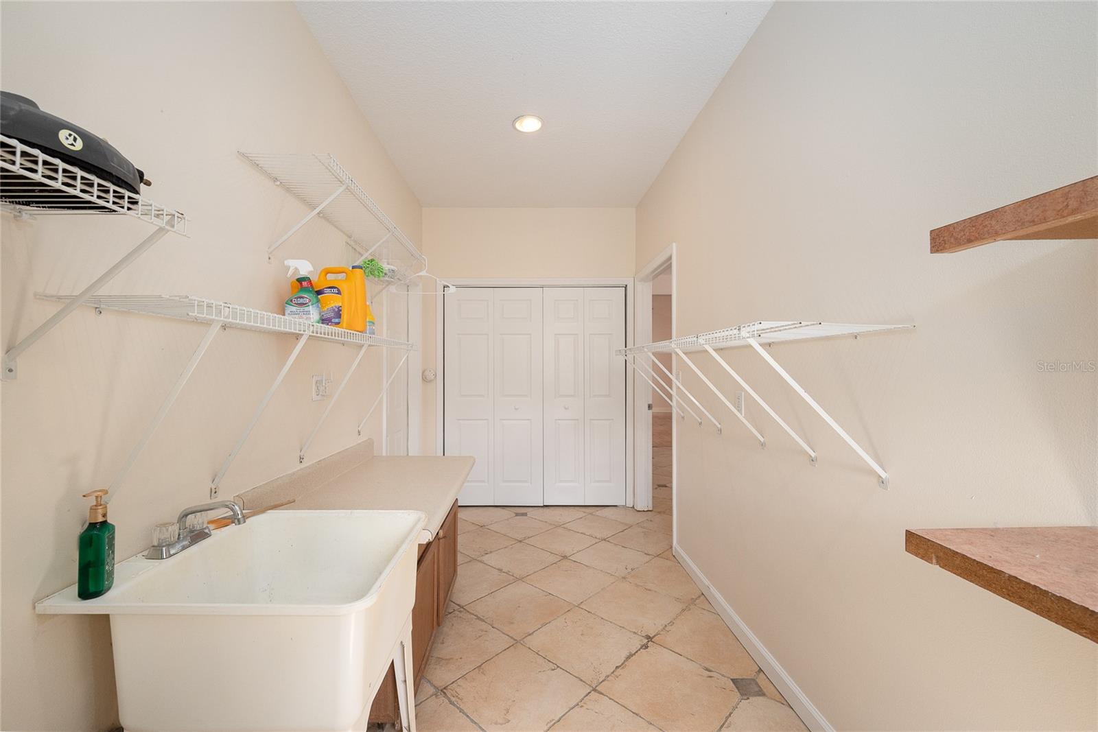 1015 VENETIAN AVE, ORLANDO, FL — photo 14