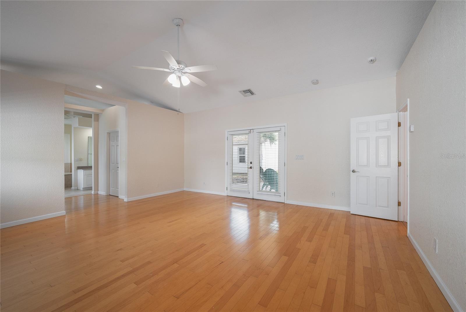 1015 VENETIAN AVE, ORLANDO, FL — photo 17