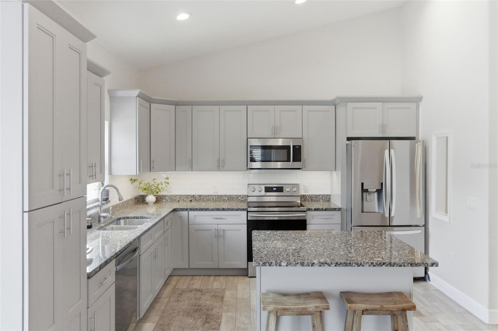 1016 GULF RD, TARPON SPRINGS, FL — photo 12