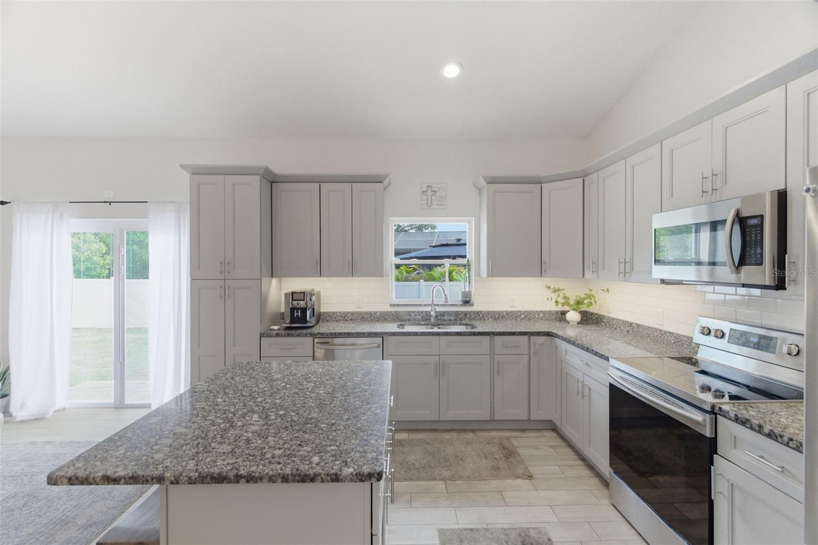 1016 GULF RD, TARPON SPRINGS, FL — photo 13
