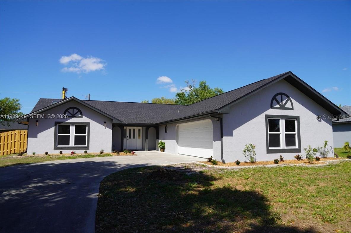 563 PRESQUE ISLE DR, PORT CHARLOTTE, FL