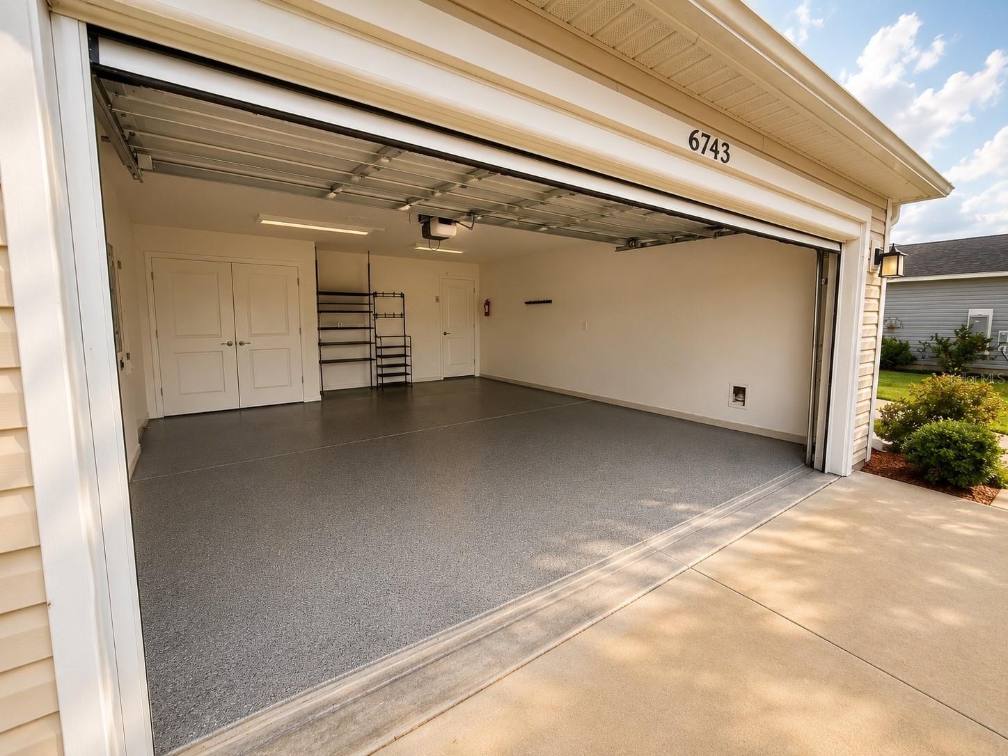 6743 MARY LOOP, THE VILLAGES, FL — photo 18
