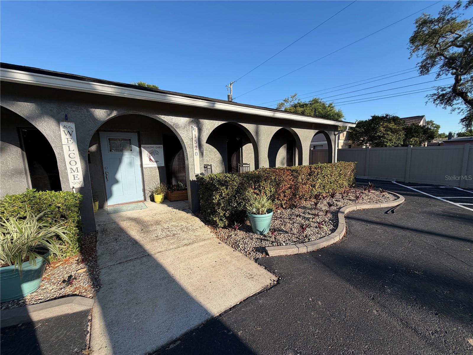 11520 OAKHURST RD, LARGO, FL — photo 3