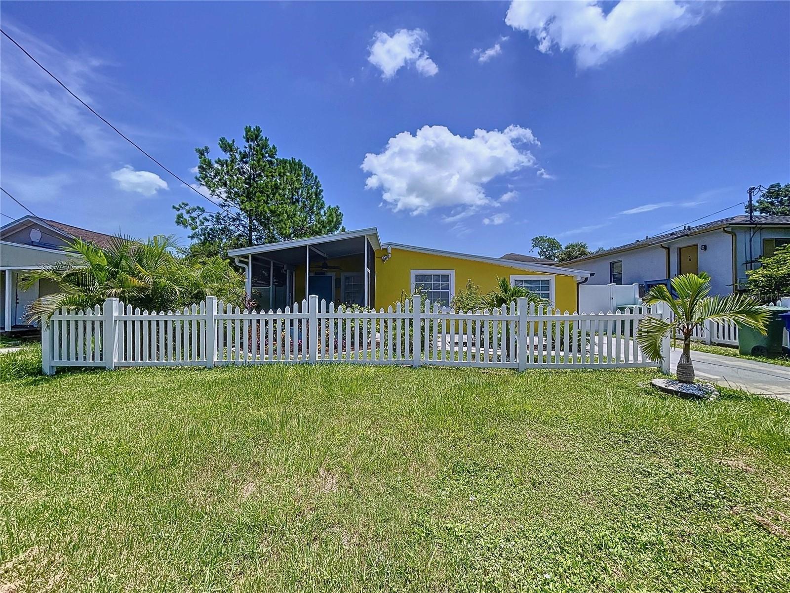 7110 S MASCOTTE ST, TAMPA, FL — photo 2
