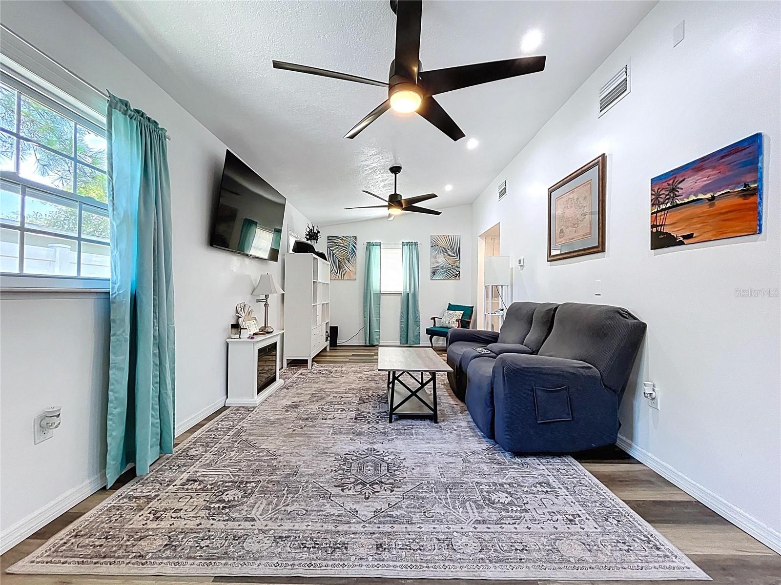 7110 S MASCOTTE ST, TAMPA, FL — photo 10