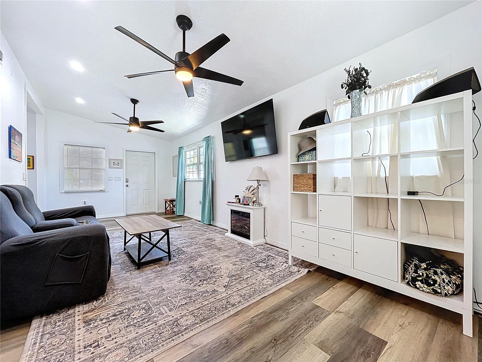 7110 S MASCOTTE ST, TAMPA, FL — photo 11