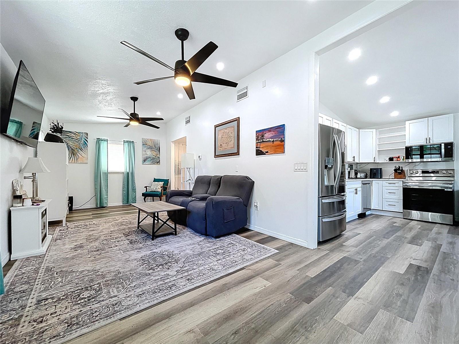 7110 S MASCOTTE ST, TAMPA, FL — photo 14
