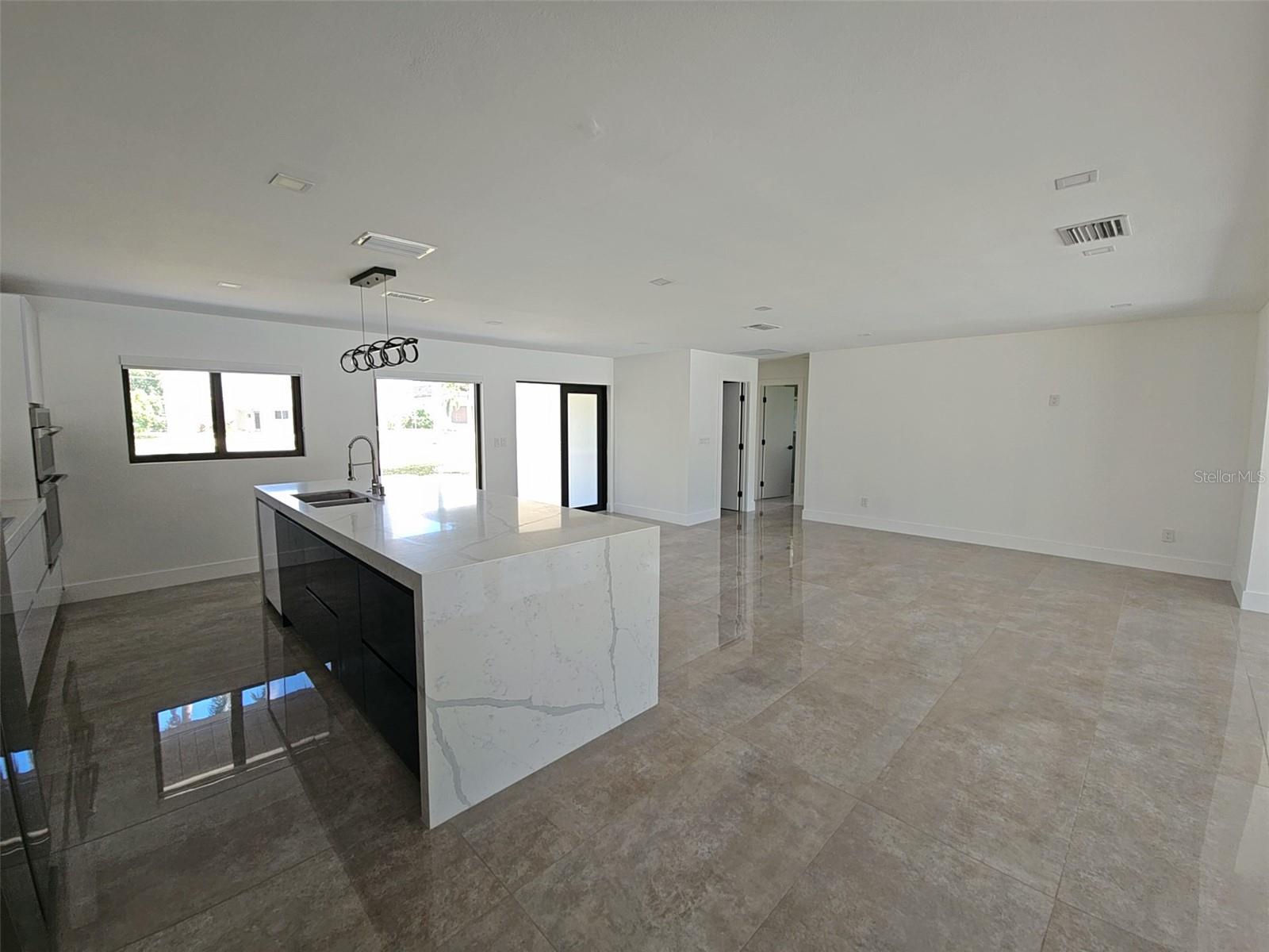112 BAYSHORE DR, CAPE CORAL, FL — photo 9