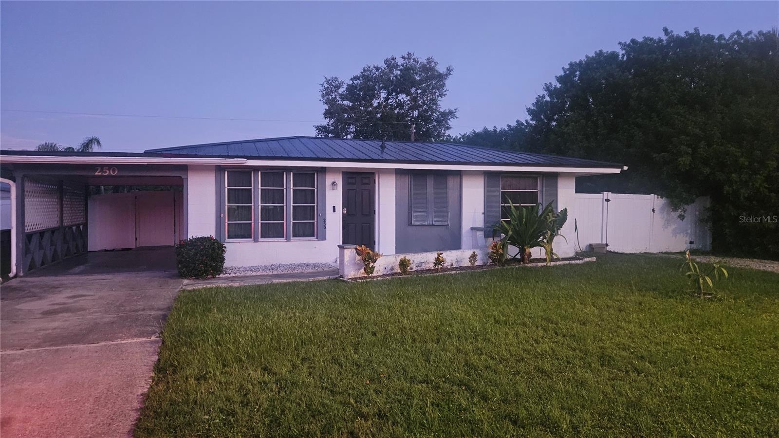 250 CHAMBER ST NW, PORT CHARLOTTE, FL