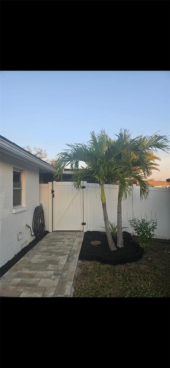 250 CHAMBER ST NW, PORT CHARLOTTE, FL — photo 18