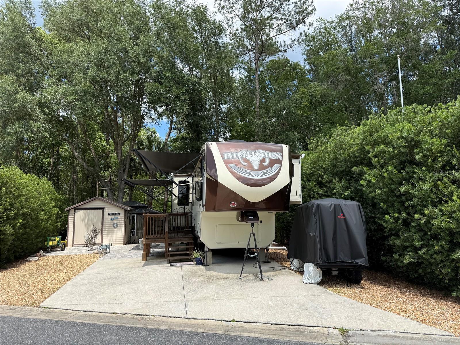 2853 NE 104TH TER, SILVER SPRINGS, FL — photo 2