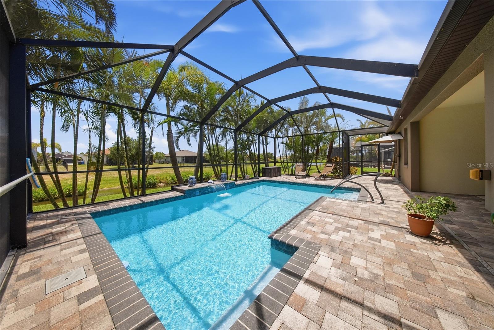 354 HOPE BAY LOOP, APOLLO BEACH, FL — photo 2
