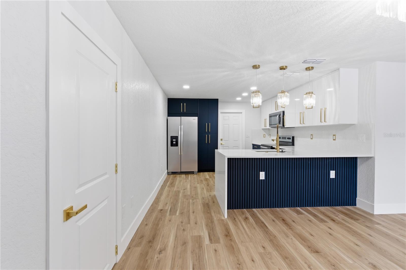 10003 N 24TH ST, TAMPA, FL — photo 14